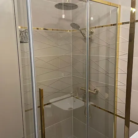 Golden Mood Апартаменты